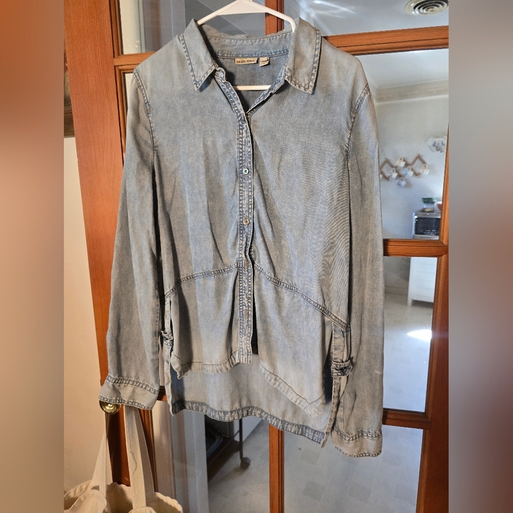 Holding Horses Light Blue Denim Button-Up Shirt Large